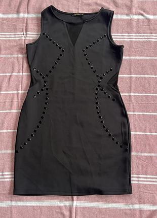 Платье со стразами и сеткой