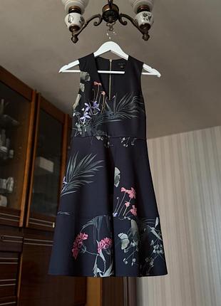 Элегантное платье ted baker