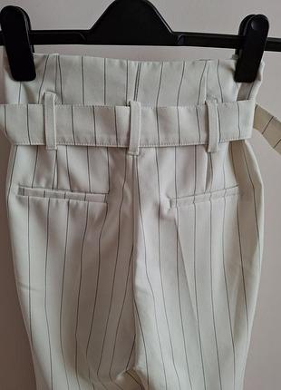 Стильные белые брюки p.xs,s bershka 8