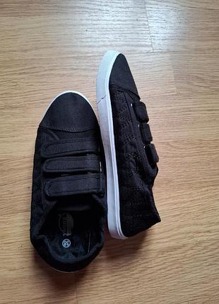 Кеды для мальчика на липучках новые