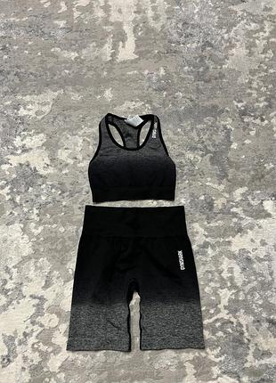 Женский спортивный комплект топ шорты gymshark