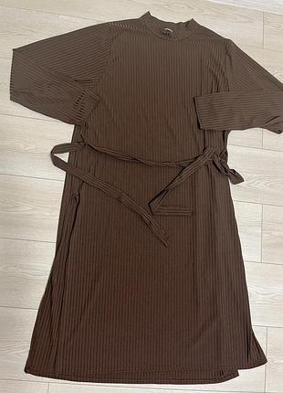 Платье в рубчик размер -л