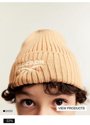 Дитяча шапка біні h&m reebok rib-knit beanie with embroidered motif