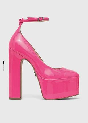 Туфлі Yves Saint Laurent