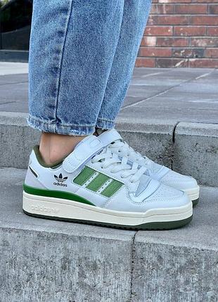 Женские кроссовки adidas forum low 84 white beige green адидас форум белого с бежевым и зеленым цветами