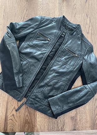 Шкіряна косуха mango зі вставками розмір xs/s