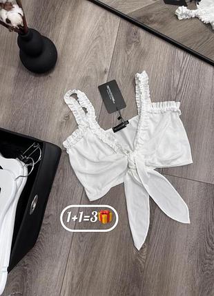 Prettylittlething топ бра в рубчик з рюшами новий білий