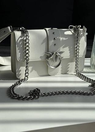 Белая сумка pinko серебряная фурнитура