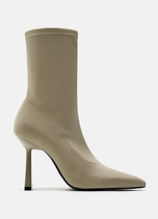 Текстильные ботинки zara