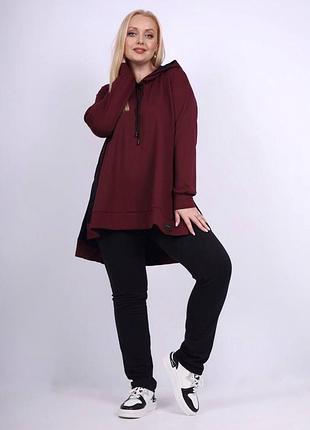 Костюм жіночий