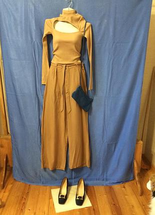 Жіночі літні широкі однотонні брюки з защипами