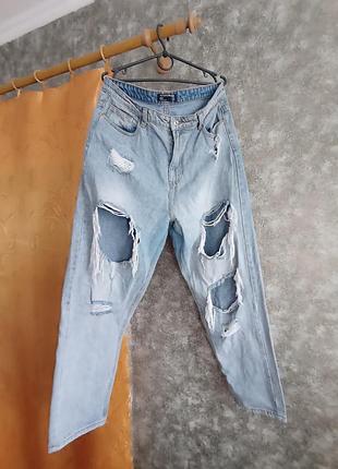 Джинси мом рвані