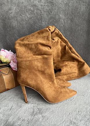 Ashton aubry розкішні фірмові чоботи ботфорти карамель еко замша текстиль