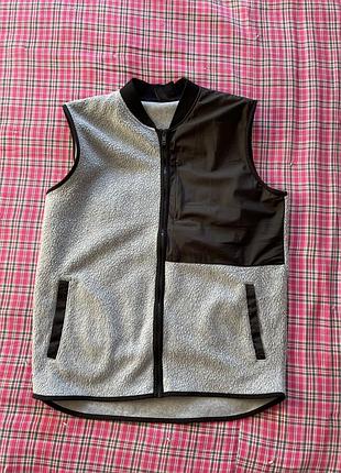 Жилетка soc. розмір м