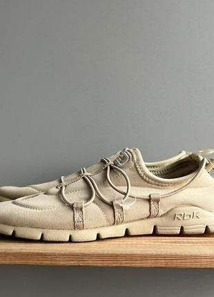 Ультра-модные кроссовки унисекс reebok travel trainer