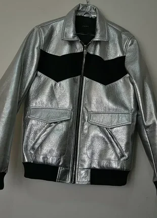 Zara куртка кожаная серебро
