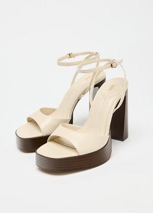 Кожаные босоножки на каблуке и платформе zara