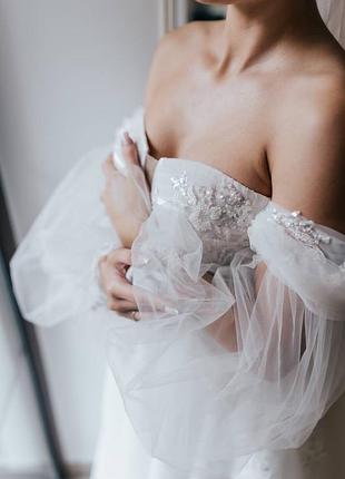 Весільна сукня