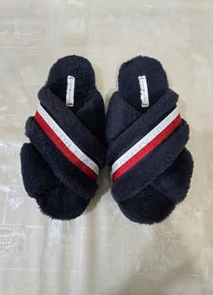 Капці . tommy hilfiger.
