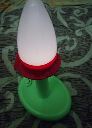 Нічник настільний працює на 3 батарейках аа (у комплекті)
висилаю