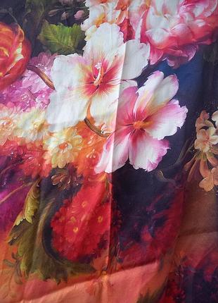 Восхитительный платок 100% шелк с яркими цветами