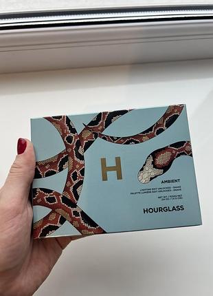 Палетка hourglass