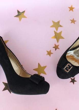 Шикарные туфли 39, 40 размера