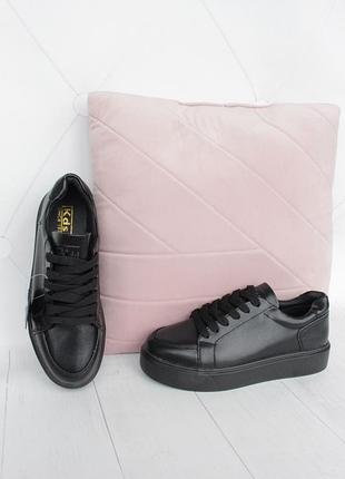 Черные кожаные кеды, кроссовки 40 размера