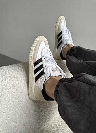 Кроссовки adidas spezial