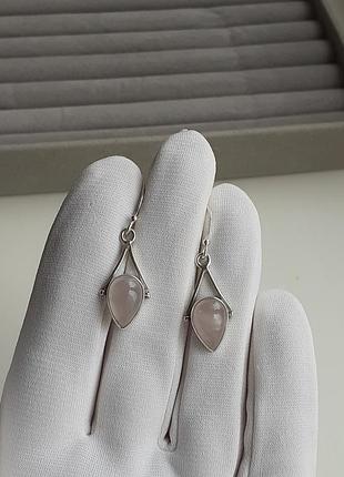 Серебряные серьги с розовым кварцем