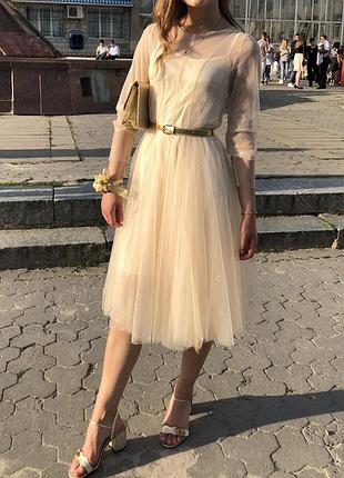 Вечірнє, молочне платтячко (міді)