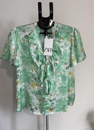 Рубашка женская. новая. размер xs. zara