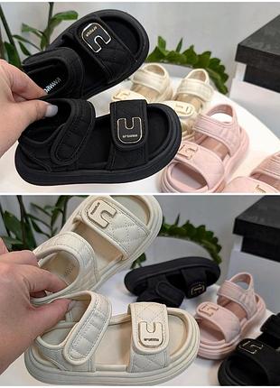 Босоніжки для дівчинки