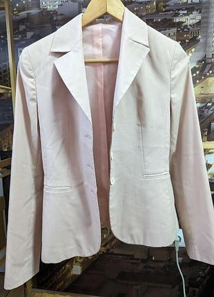 Пиджак нежно-розовый, зефирного цвета