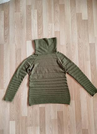 Тоненький весенний вязаный свитер united colors of benetton