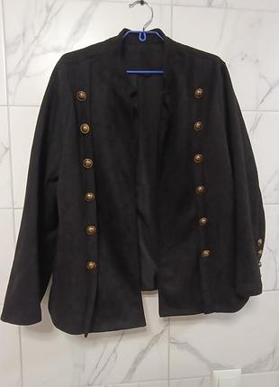 Очень интересный пиджак, ткань по типу нубук, красивая фурнитура.52-54