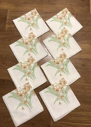 Салфетки для сервировки стола 37*38см 8шт.