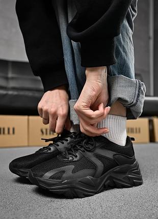 Женские черные кроссовки tralius