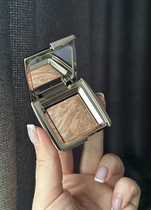 Бронзер hourglass ambient lighting mini bronzer luminous bronze light, 1.3g