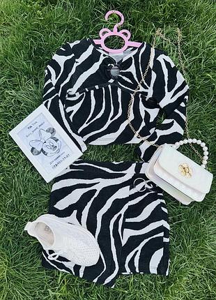 Шикарный комплект с юбочкой