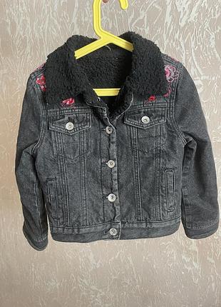 Джинсова утеплена куртка з вишитим орнаментом. жакет.