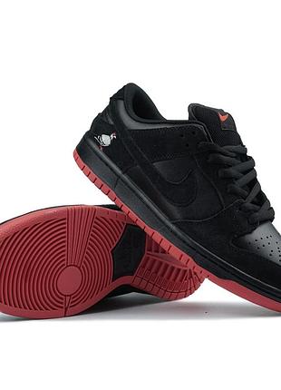 Nike sb dunk low pigeon black red 4
