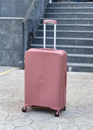 М -004 розовый средний дорожный чемодан marsel m на 4-х колесах, 75 л, полипропилен