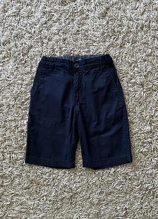 Классические шорты h&m 134-140 размера.