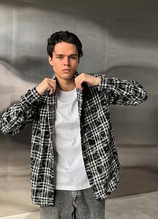 Плотная рубашка в клетку