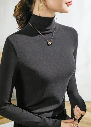 Гольф стрейч, натуральный.42-44, имеет два цвета.