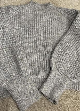 Светр  сірий