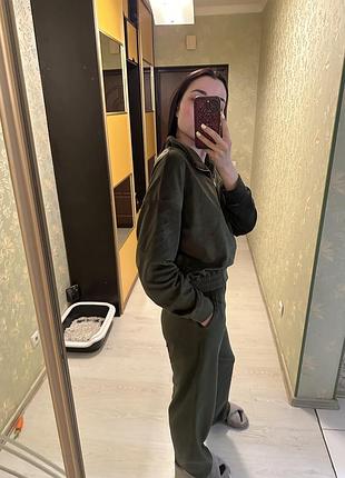 Велюровый спортивный костюм swash