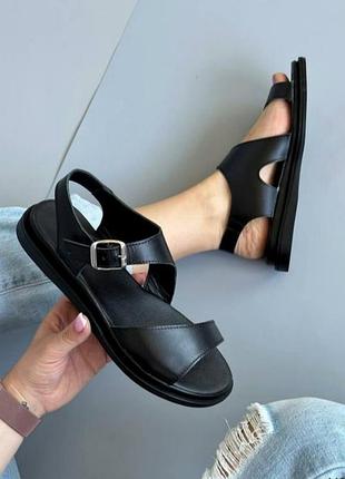 Черные босоножки на каждый день