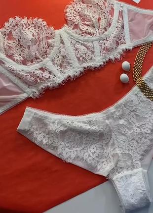 Кружевной комплект